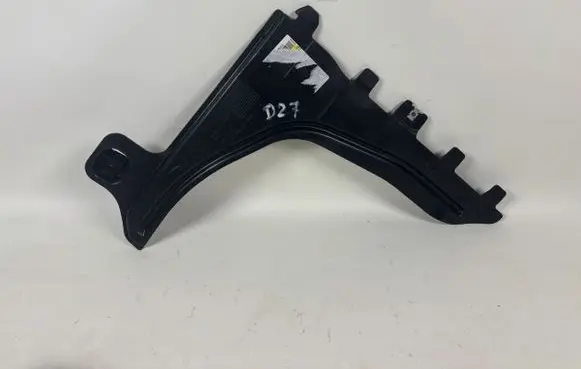 Skoda Octavia Mk4 Fender mounting bracket