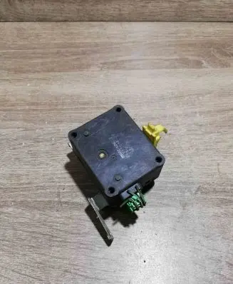 Honda Civic Air flap motor/actuator 0637004500