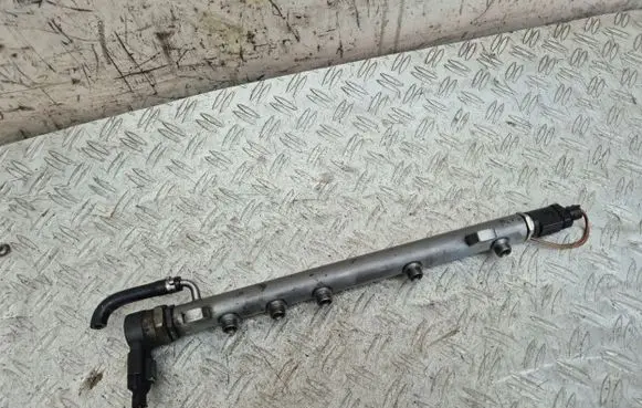 Fuel main line pipe
