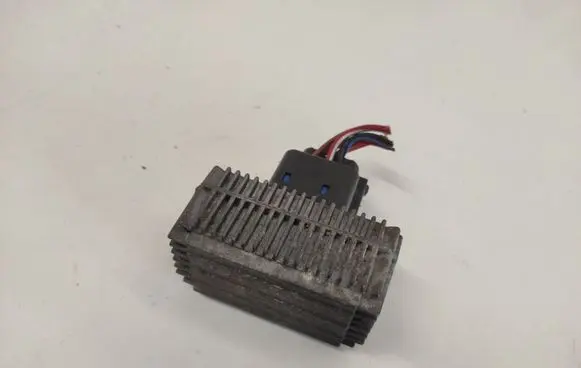 Opel Zafira A Glow plug pre-heat relay 55353011 51299014