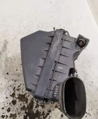 Honda HR-V Air filter box 4T257 PPTD40