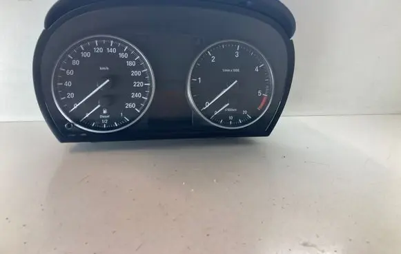 BMW X1 E84 Speedometer (instrument cluster) 403215001 450323251 IK918734401H