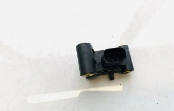 BMW 5 E60 E61 Airbag deployment crash/impact sensor 6977398