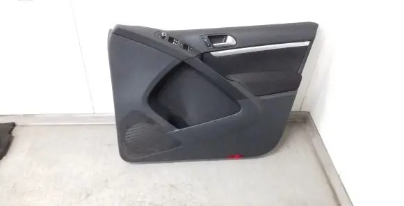 Volkswagen Tiguan Front door card panel trim 5N0867012B