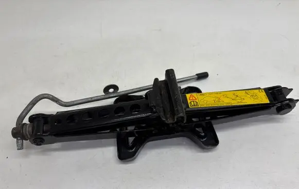 Ford Mondeo Mk III Lift Jack 1S7A17080AD