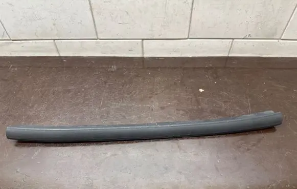 Rubber seal rear door