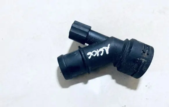 Volkswagen Golf IV Engine coolant pipe/hose 1j0121619a