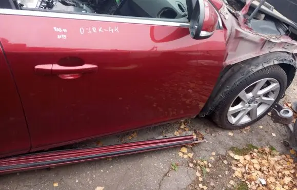 Volvo V60 Front door 31402395