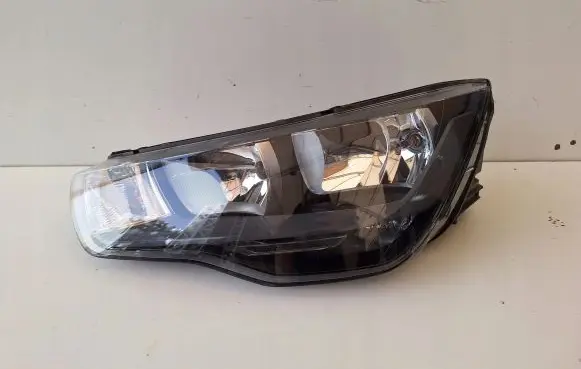 Audi A1 Headlight/headlamp 8X0941003