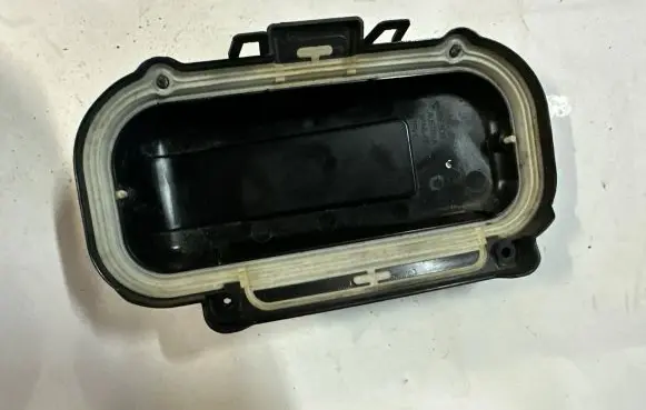 BMW 5 F10 F11 Other engine bay part 7555189