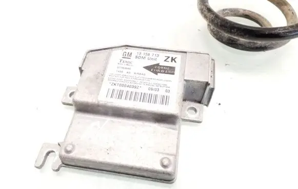 Opel Meriva A Airbag control unit/module 13158713