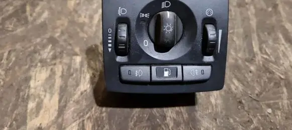 Volvo V50 Light switch 30739300