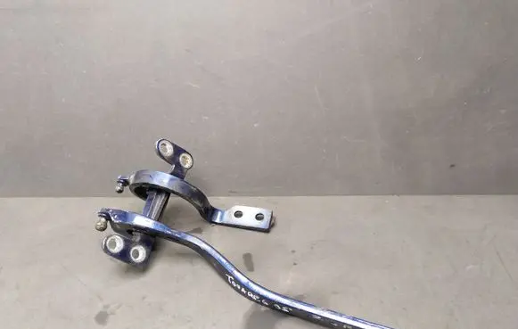 Volkswagen Touareg I Tailgate/trunk/boot hinge 7L6827302C