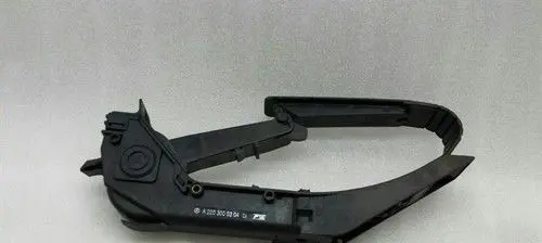 Mercedes-Benz CL C216 Accelerator throttle pedal A2213000304