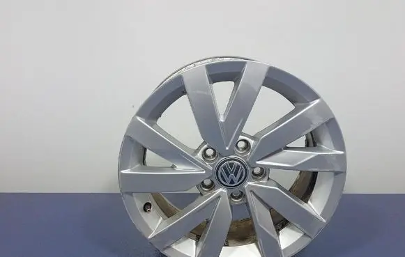Volkswagen Passat Alltrack R18 alloy rim 3G0601025BJ