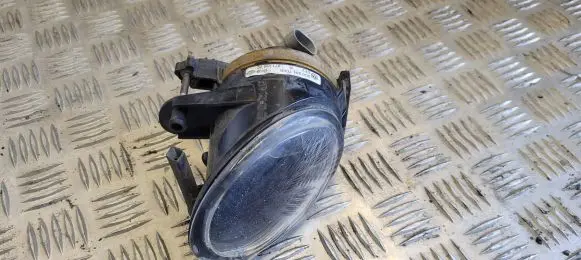 Volkswagen PASSAT B6 Front fog light 3C0941700B 27129602