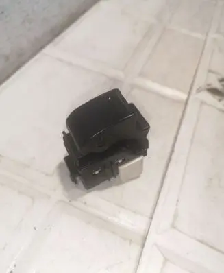 Toyota Prius (XW20) Electric window control switch