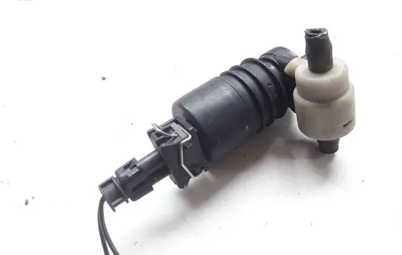 Opel Zafira A Windscreen/windshield washer pump