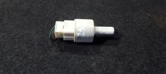 Toyota Avensis T250 Brake pedal sensor switch