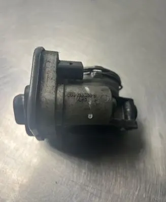 Skoda Octavia Mk2 (1Z) Throttle valve 038128063G