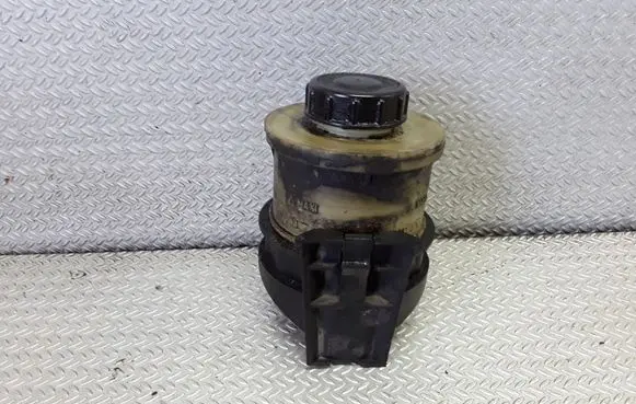 Renault Megane I Power steering fluid tank/reservoir 7700795347