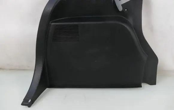 Trunk/boot side trim panel