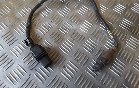 Mercedes-Benz E W212 Lambda probe sensor 0045427318 0258017108 0258017109