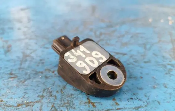 Toyota Camry Airbag deployment crash/impact sensor 8917375010