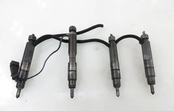 Audi A4 S4 B5 8D Fuel injectors set 028130201T 028130201S