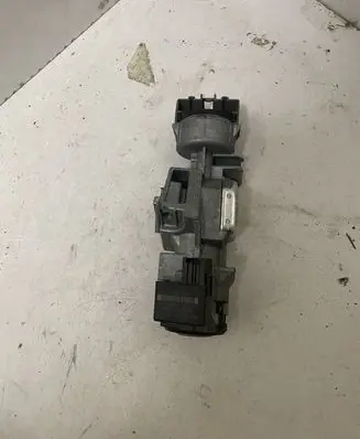 Ford S-MAX Ignition lock 3M513F880AE