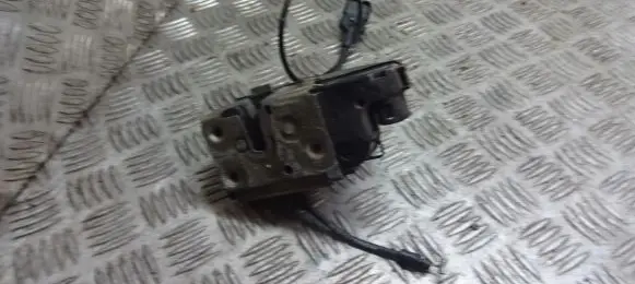 Renault Megane I Front door lock