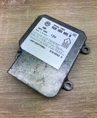 Volkswagen PASSAT B5 Airbag control unit/module 6Q0909605B 5WK2805