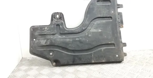 Skoda Octavia Mk3 (5E) Rear underbody cover/under tray 5Q0825206J