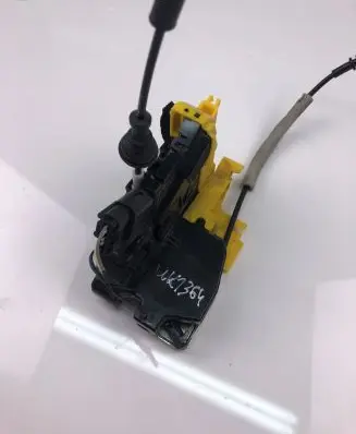 KIA Ceed Coupe door lock (next to the handle) 81310A2400