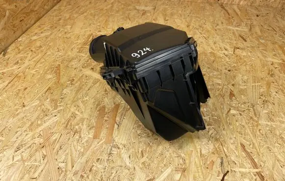 Volvo S90, V90 Air filter box 31474901