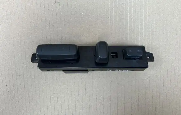 Hyundai i40 Seat control switch VF128170172
