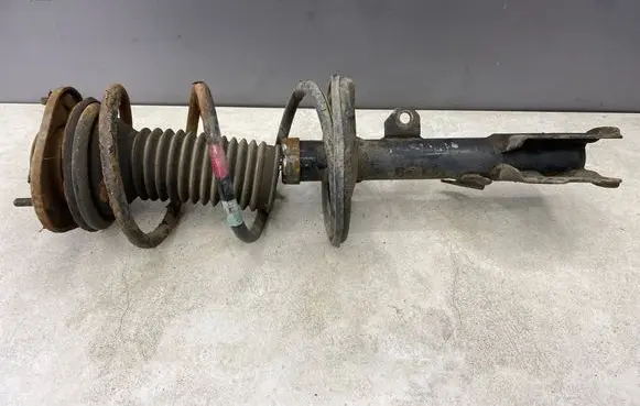 Toyota Prius (XW20) Front shock absorber with coil spring 453911L 0972021