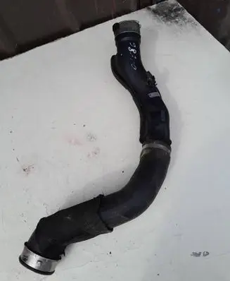 Intercooler hose/pipe