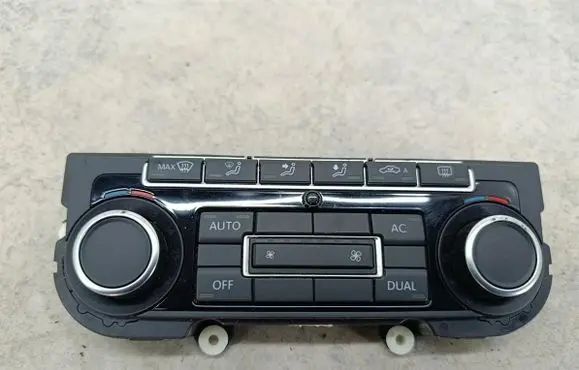 Volkswagen PASSAT B7 Climate control/heater control trim 5K0907044DT