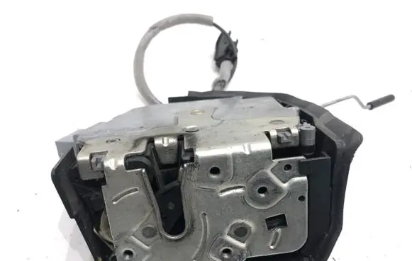 BMW X5 E53 Front door lock 8402540