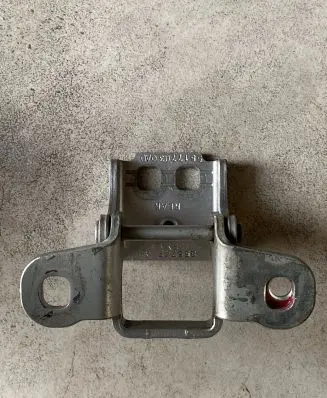 Jeep Cherokee III KJ Rear door lower hinge 85574F 118F1A2M