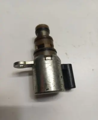 Ford Focus Camshaft vanos timing valve H6BG6H082