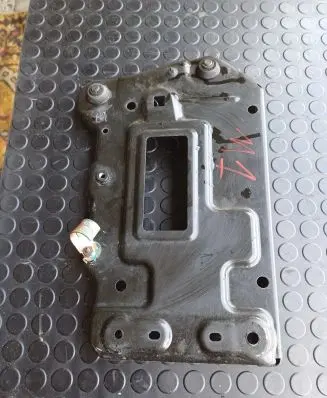 Mercedes-Benz CLA C117 X117 W117 Battery tray A2466200018