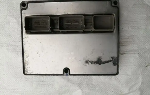 Volvo S40 Engine control unit/module 30743371