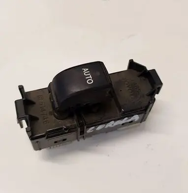Toyota Corolla Verso E121 Electric window control switch 8403013030