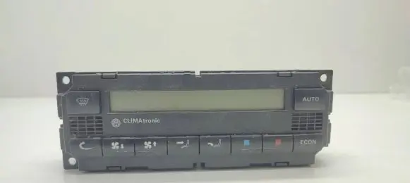 Volkswagen Golf IV Climate control/heater control trim 