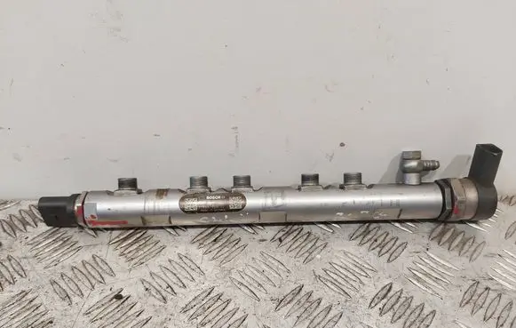 BMW 5 E60 E61 Fuel main line pipe 7809129 0445214184 000039L5