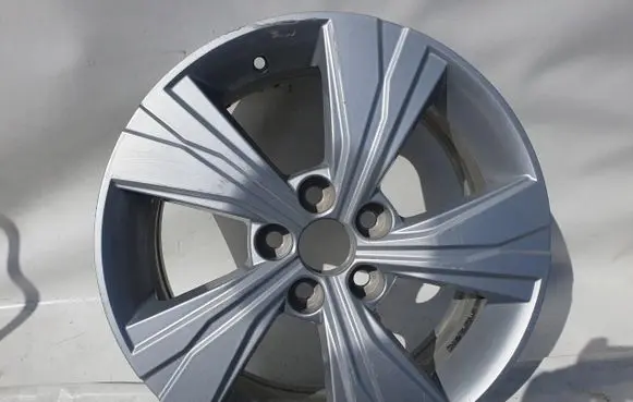 Toyota Corolla Cross R17 alloy rim 