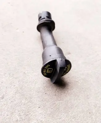Dodge RAM Oil fill pipe 