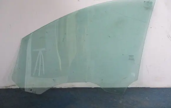 Fiat Croma Front door window glass four-door
